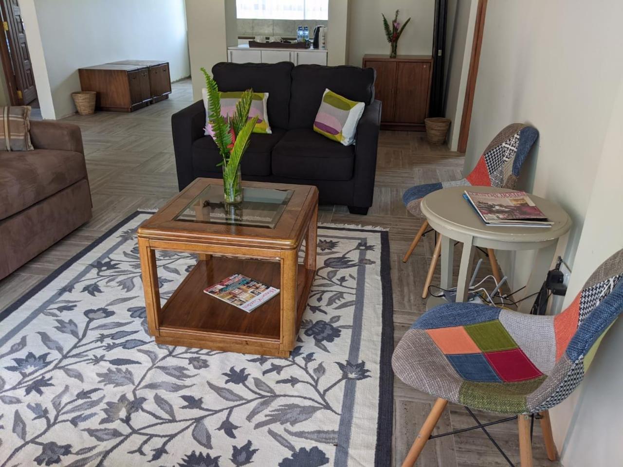 ホテル Zereniti House Muyaka エクステリア 写真