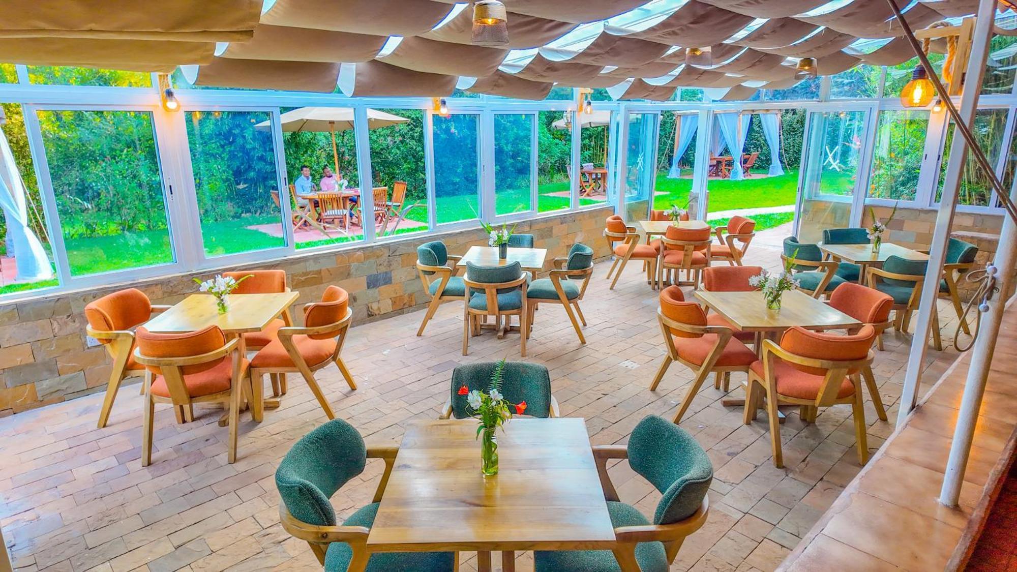 ホテル Zereniti House Muyaka エクステリア 写真